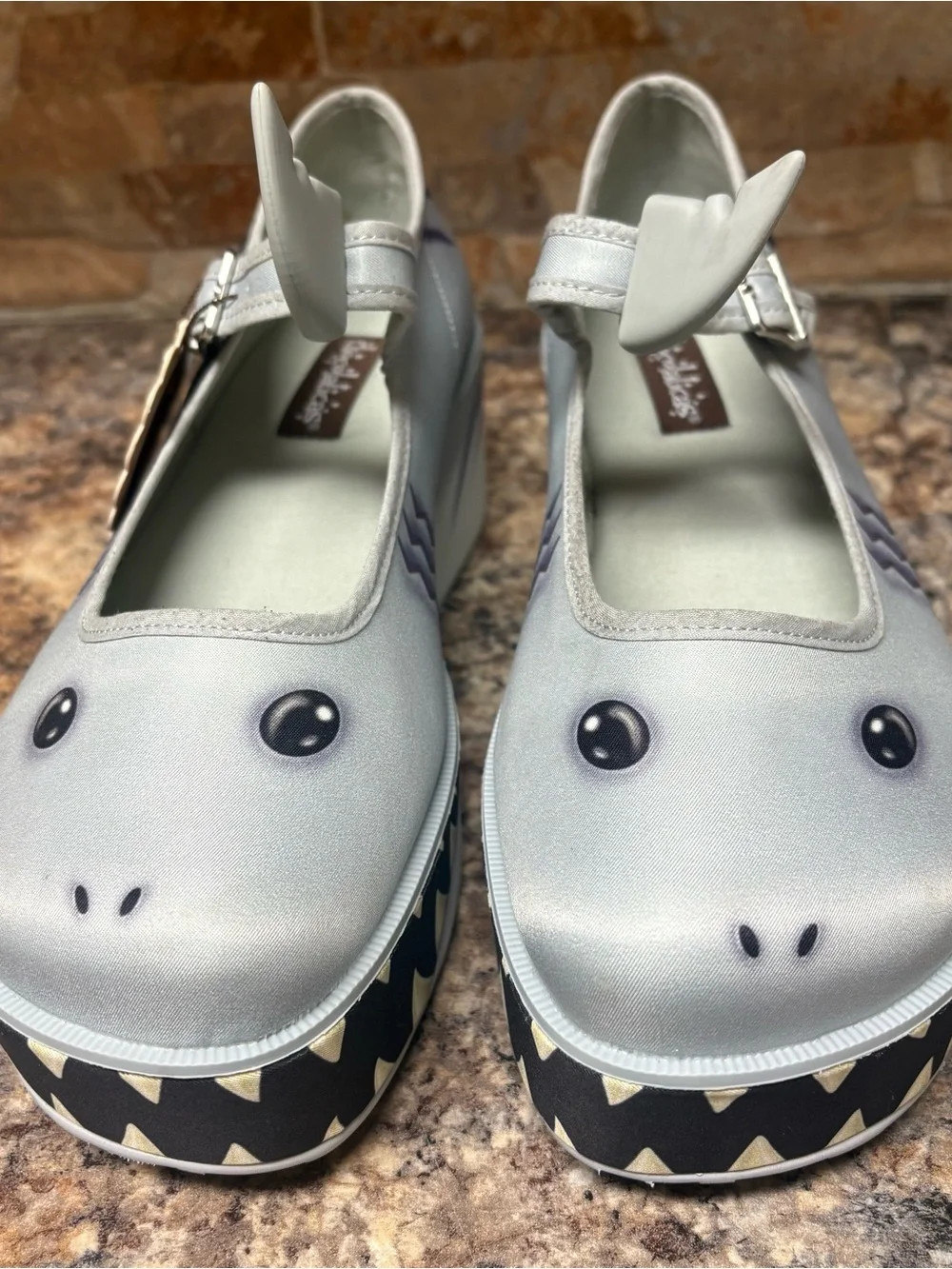 Chocolaticas Rave Mary Jane Platform Shark shoes Size 10